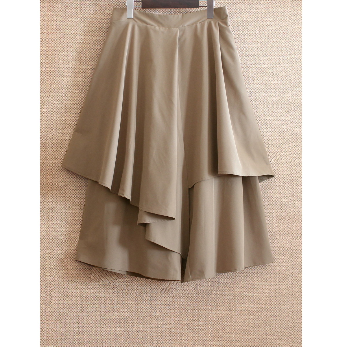 個性的なレイヤードスタイル＊アシンメトリー＊重ね着風ワイドボトム＊ゆったりパンツ＊d-pn3005の画像