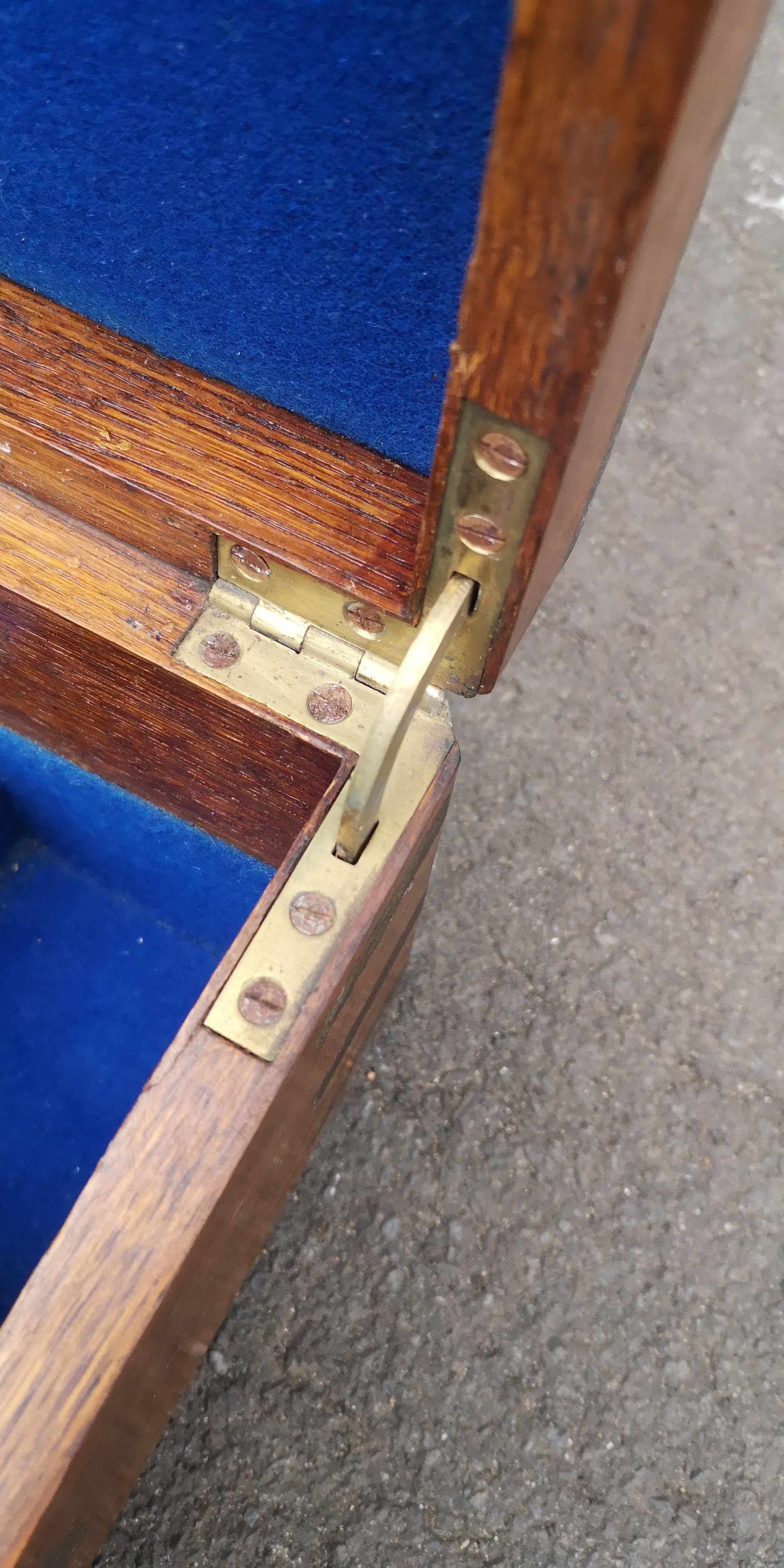 Oak brass bound fitted box画像