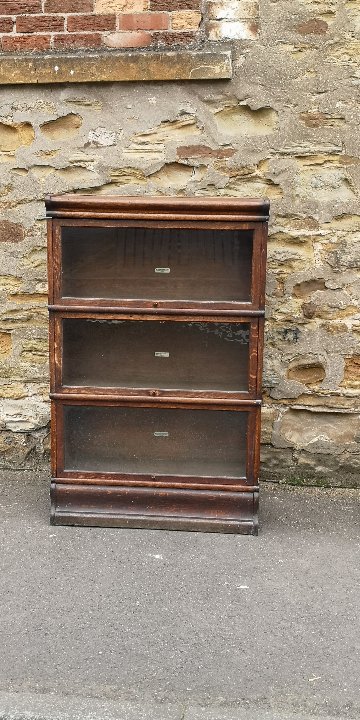 Oak Globe Wernicke Bookcase画像