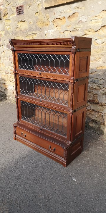 Mahogany Globe Wernicke Bookcase画像