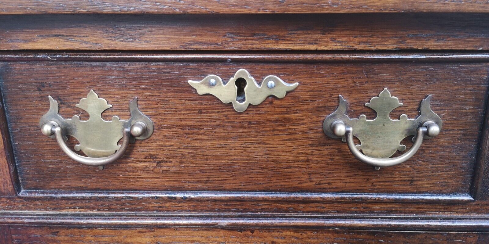 Good Quality Oak Kneehole Pedestal Desk画像