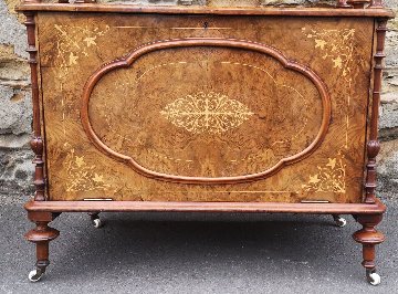 Victorian Inlaid Walnut Canterbury画像