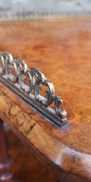Victorian Inlaid Walnut Canterbury画像