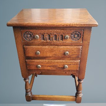 Old Charm Light Oak Chest / Bedside Chest画像