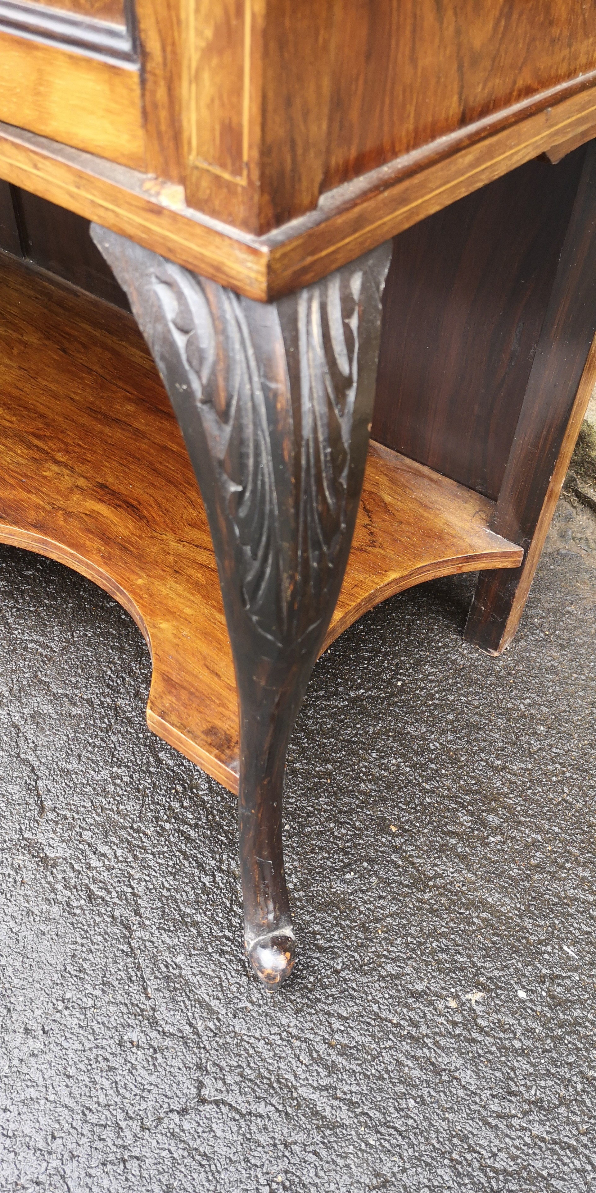 Decorative rosewood side cabinet画像