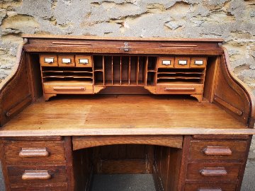 Oak roll top desk画像