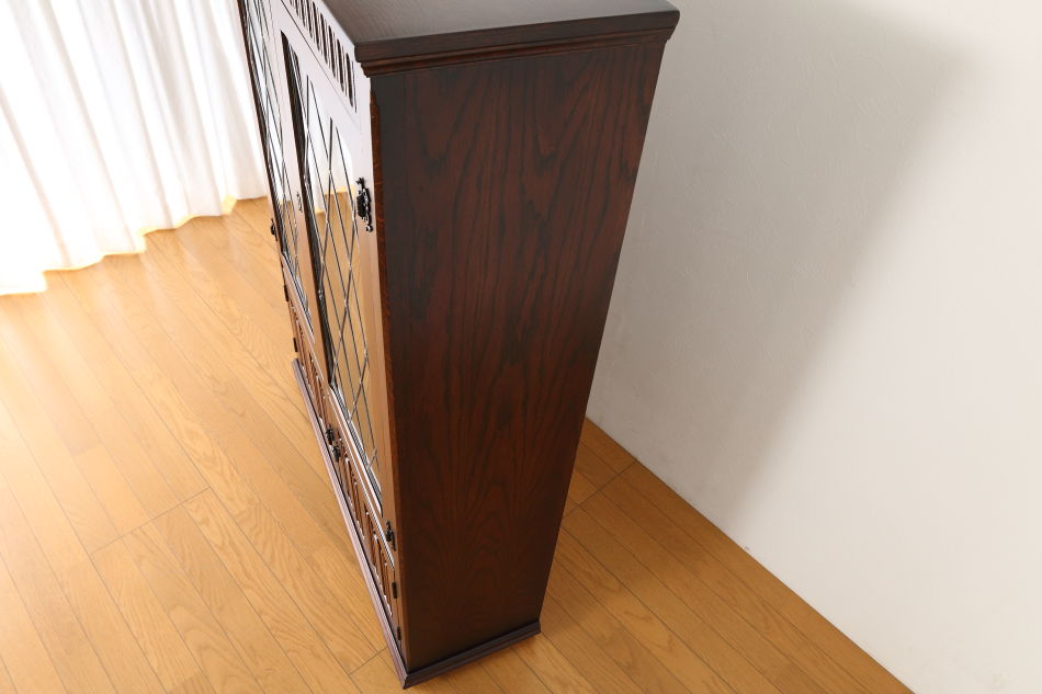 Oak leaded door bookcaseの画像