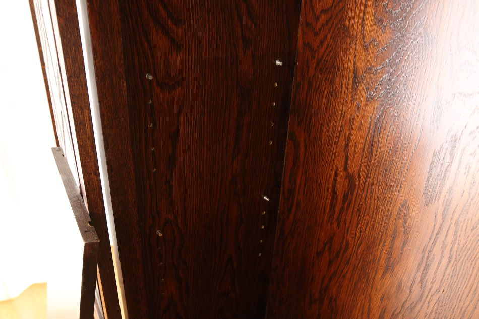 Oak leaded door bookcaseの画像