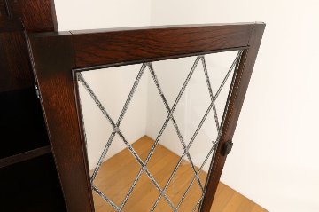 Oak leaded door bookcaseの画像