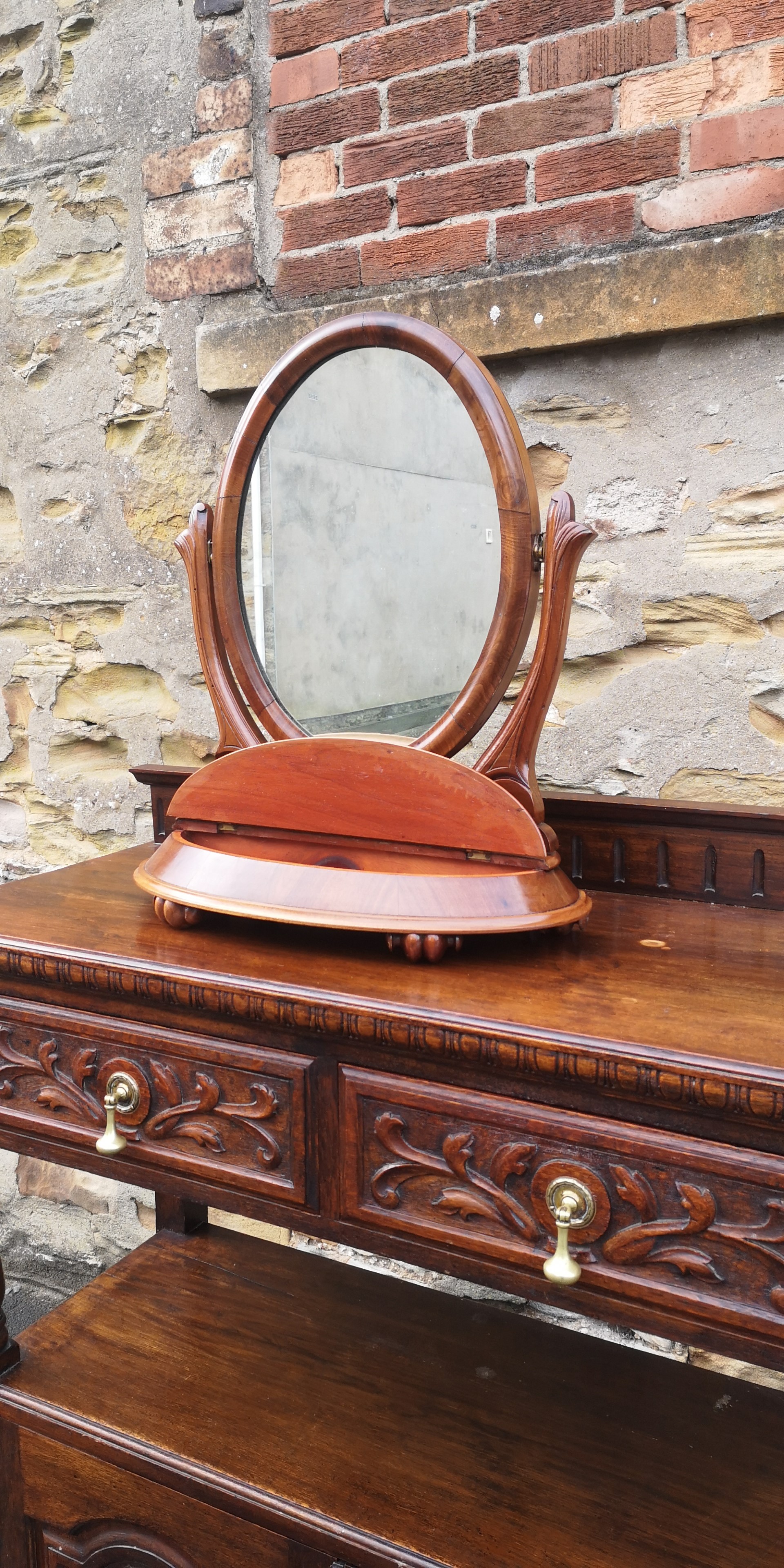 Victorian mahogany mirror画像