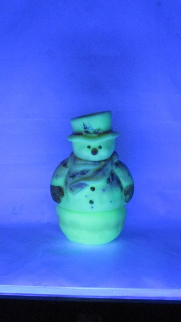 Fenton Art Glass Fairy Light Snowman 2002画像