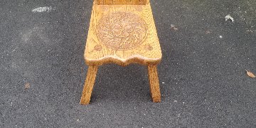 Carved oak spinning chairの画像