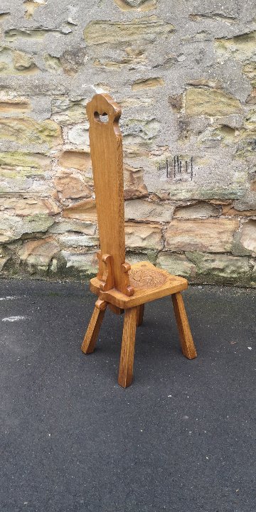 Carved oak spinning chair画像