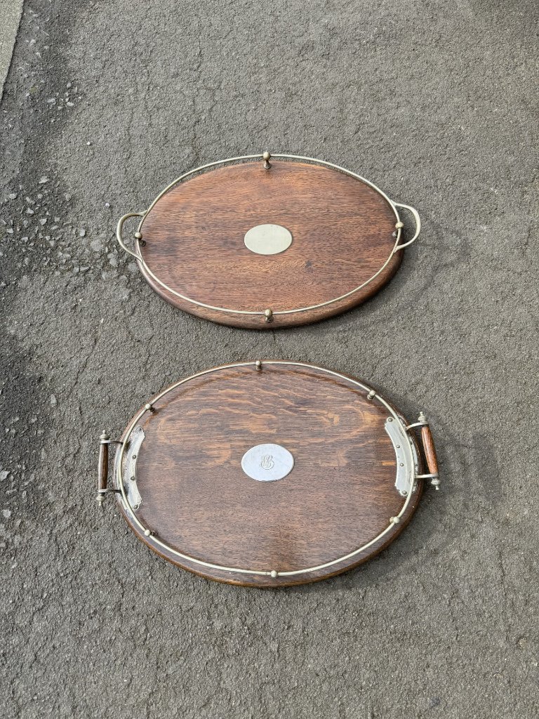 Two oak and silver plate traysの画像
