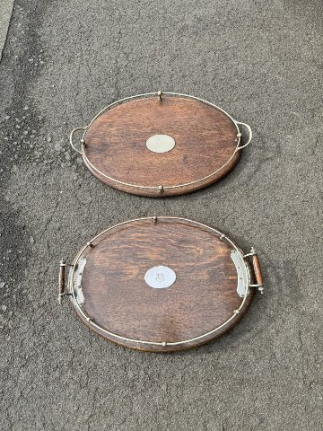 Two oak and silver plate traysの画像