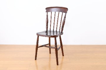 Rustic chairの画像