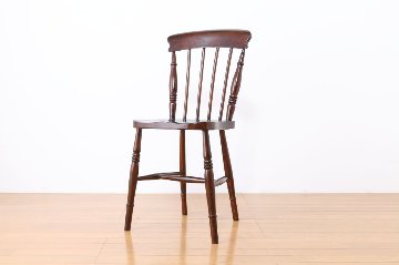 Rustic chairの画像