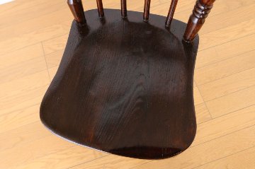 Rustic chairの画像