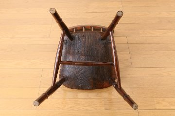 Rustic chairの画像