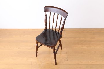 Rustic chairの画像