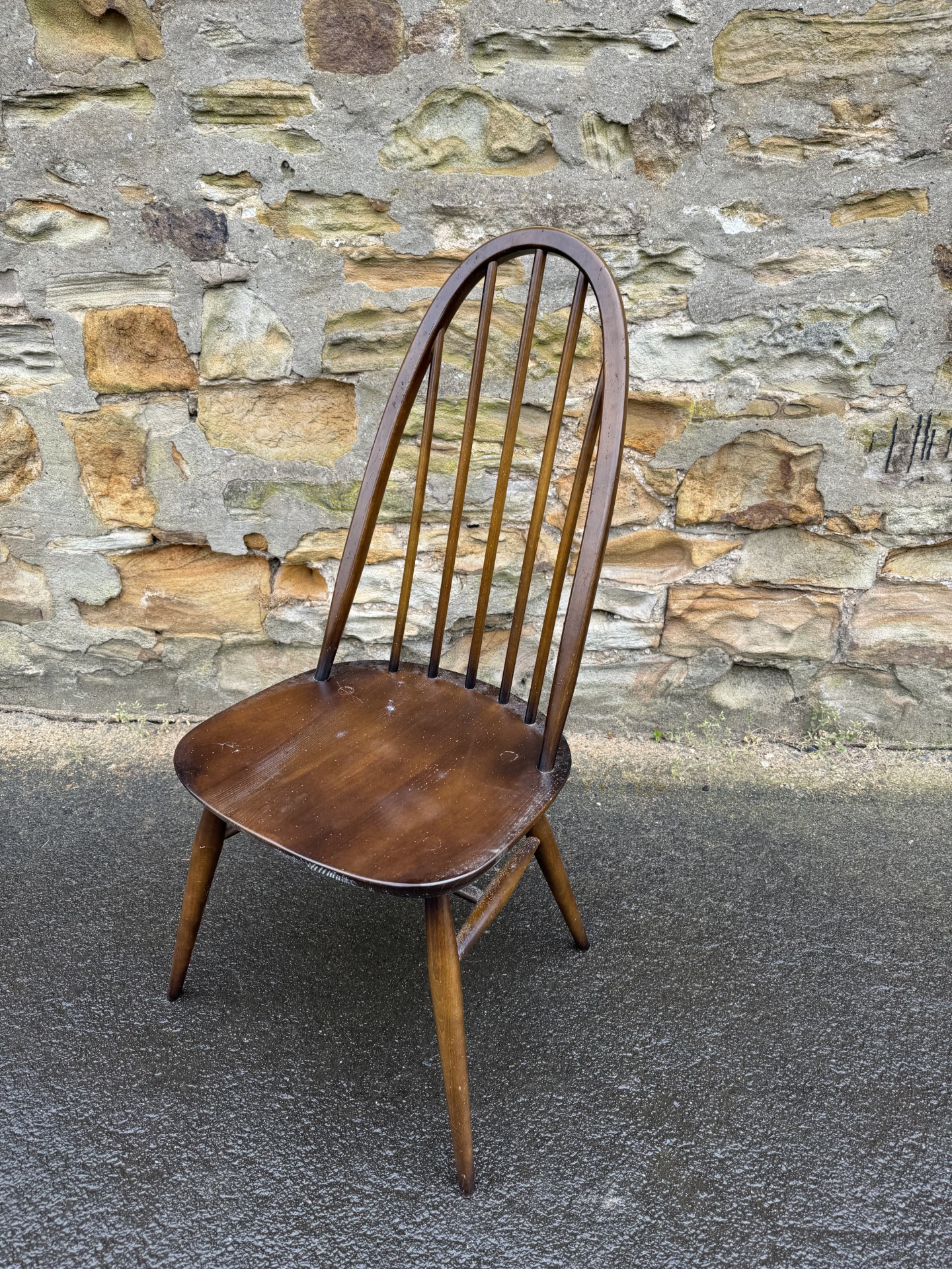 Set of 6 Ercol chairsの画像