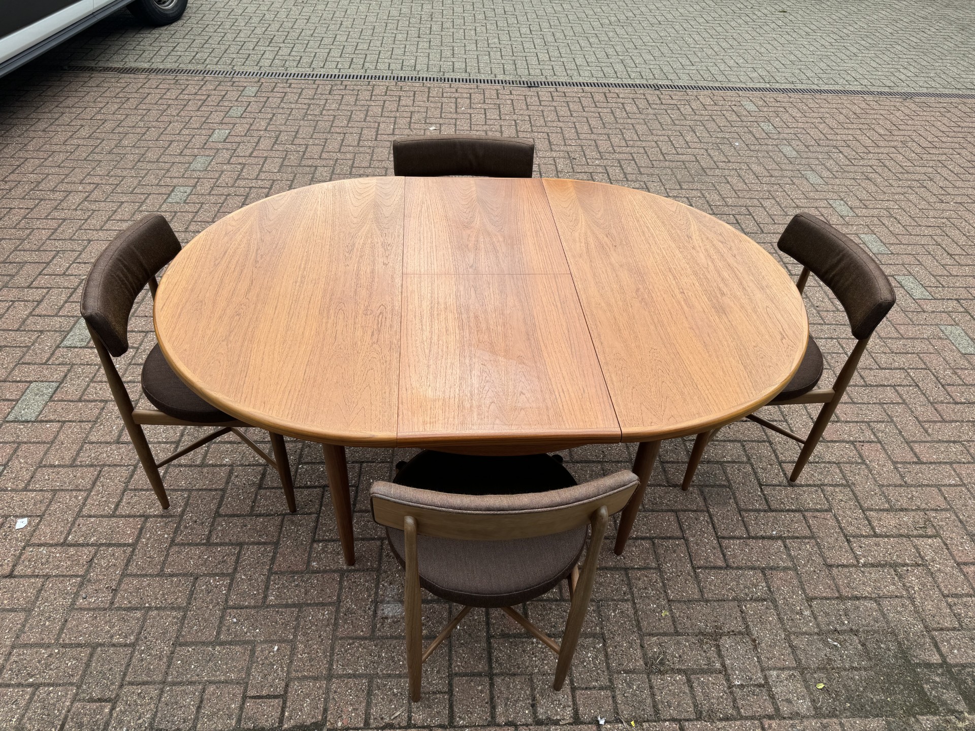 G Plan mid century dining room suite(Chairs)の画像