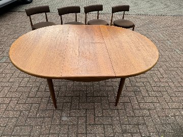 G Plan mid century dining room suite(Table)の画像