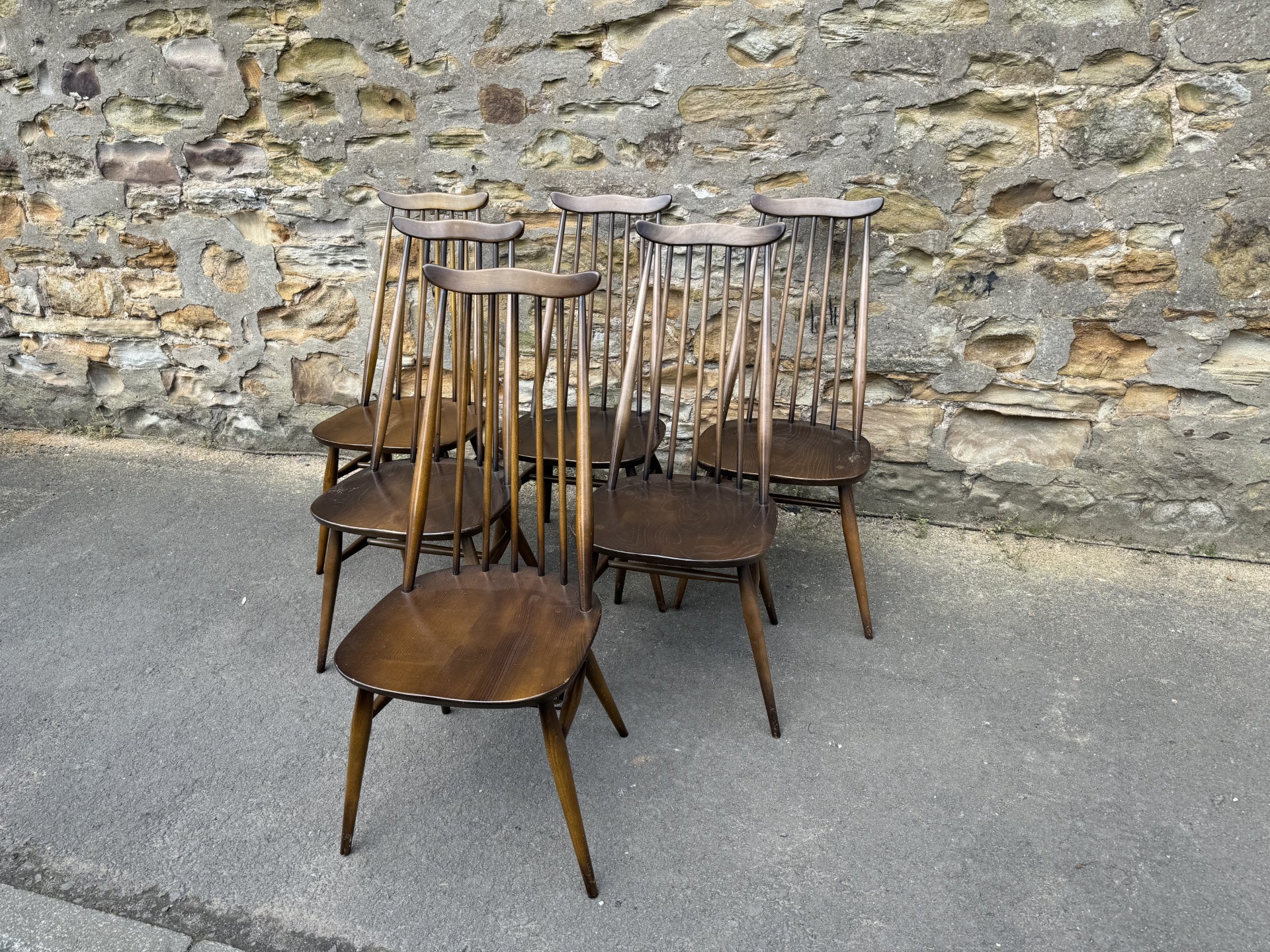 6 Ercol chairs and table(Chairs)の画像