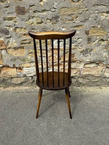 6 Ercol chairs and table(Chairs)の画像