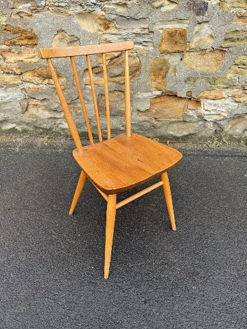 9 Ercol chairs(4 Ercol chairs)の画像