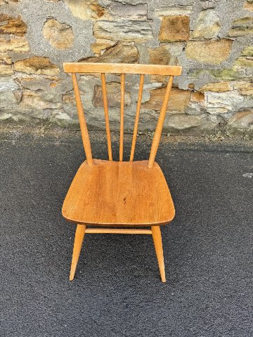 9 Ercol chairs(4 Ercol chairs)の画像