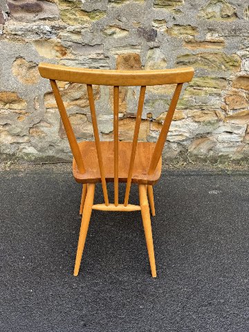 9 Ercol chairs(4 Ercol chairs)の画像