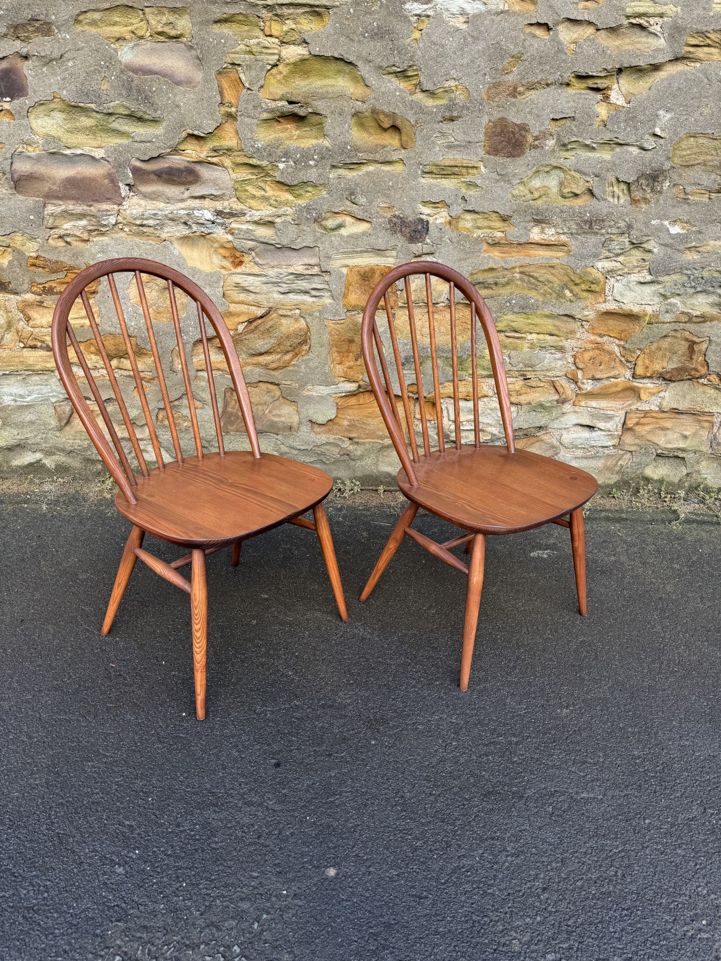 9 Ercol chairs(Pair of Ercol chairs)の画像