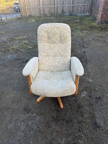 Ercol arm chairの画像