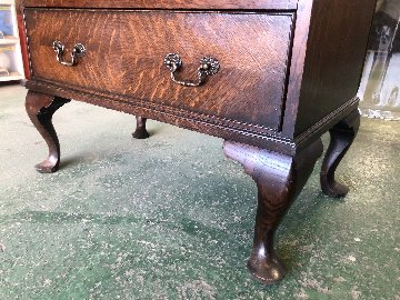 Queen Anne Style England Oak Bureau Bookcaseの画像