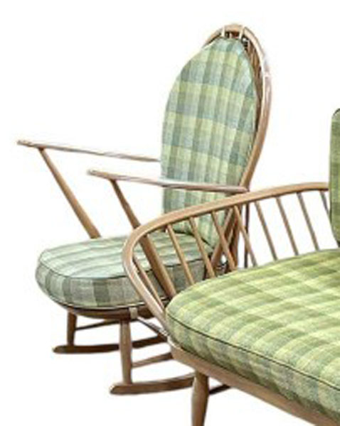 Ercol Windsor 3 piece lounge suite(Rocking Chair)の画像