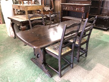 ERCOL OLD COLONIAL TABLE & 4 CHAIRS (TABLE)の画像