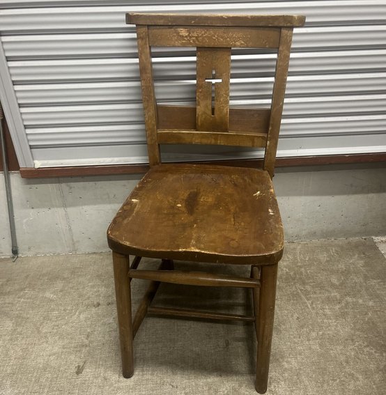 Old Chapel Chairの画像