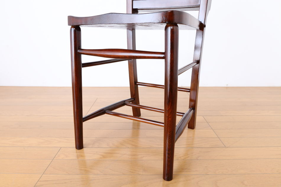 Old Chapel Chairの画像