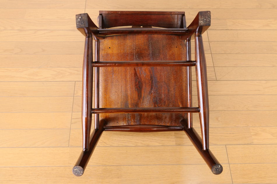Old Chapel Chairの画像