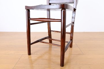 Old Chapel Chairの画像
