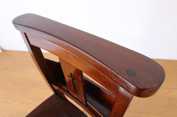 Old Chapel Chairの画像