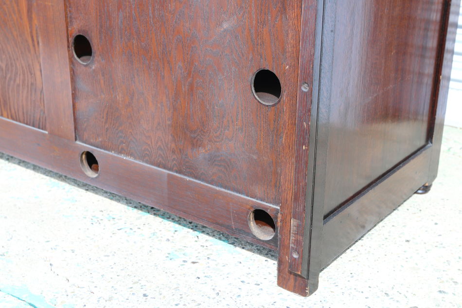 Jaccobean style heavy oak Side Cabinet / TV Boardの画像