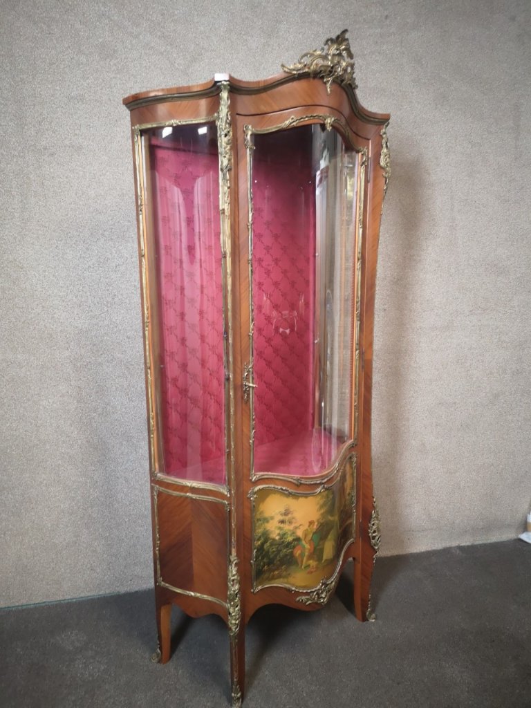 Vernis Martin Cabinetの画像