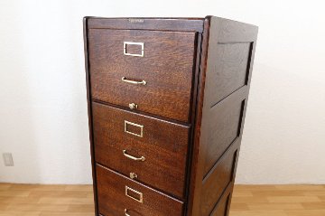 Oak filing cabinet画像