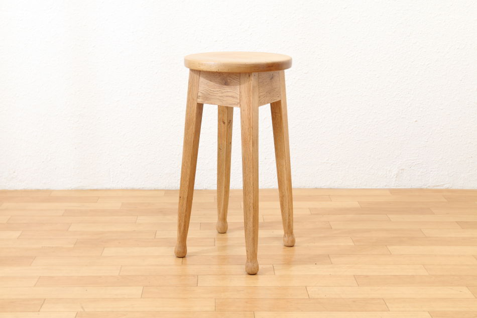 Oak stoolの画像