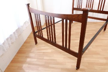 Edwardian Oak double bedの画像