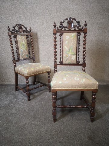 Pair of Victorian rosewood chairs画像