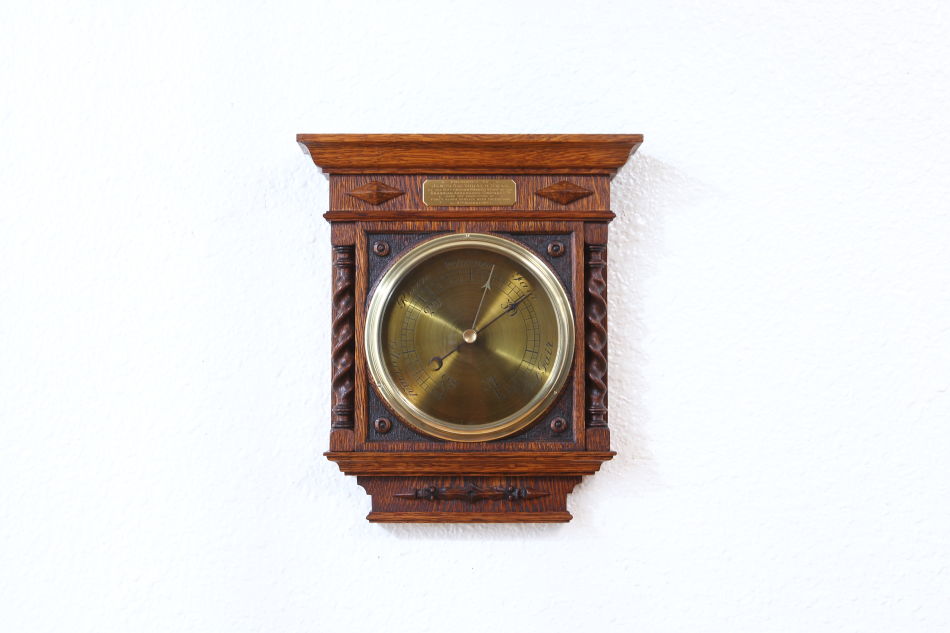 Oak barley twist barometer画像