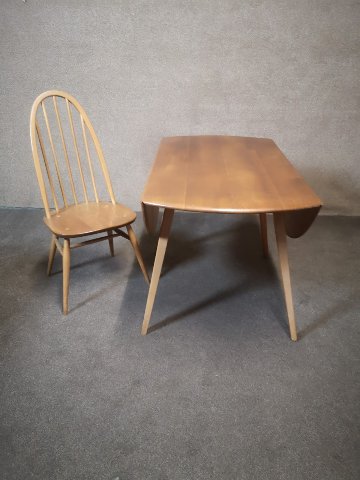 Ercol table and 4 chairs (table)画像